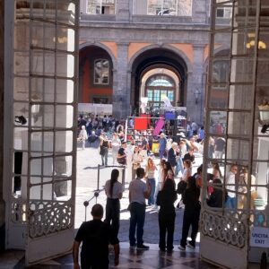 Cortile principale di Palazzo Reale e pubblico